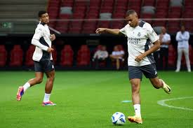 球迷带来更 球迷带来更